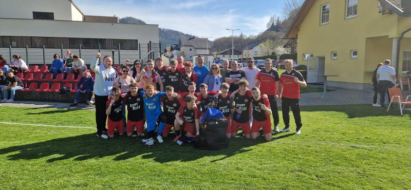 300 KM Gesamtfahrtstrecke haben sich schlussendlich ausgezahlt: U16 Team gewinnt Landesliga-Auswärtsspiel!