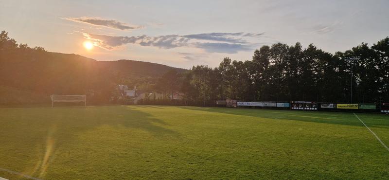 Sportplatz Bild 14