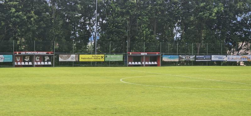 Sportplatz Bild 19